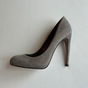 GUCCI Gray Suede Pumps, US 7, High Heels, Round Toe, Made in Italy
